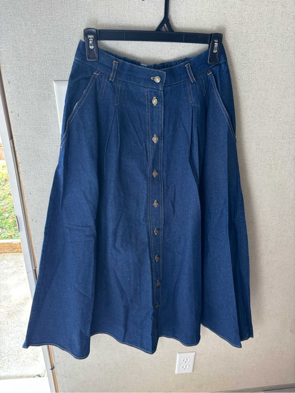 Vintage Leslie Fay Denim Midi Skirt